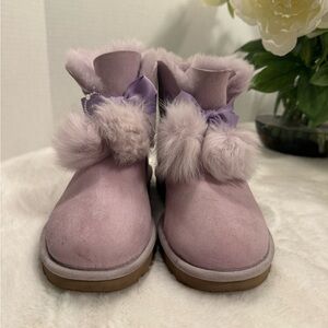 UGG Gita Lavender Fog Leather Toscana Pom Pom Boots | US 8